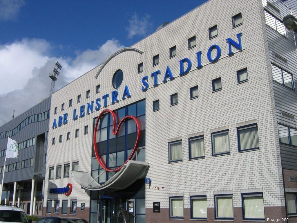 Abe_Lenstrastadion